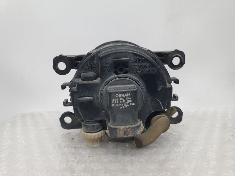 Recambio de faro antiniebla izquierdo para citroën xsara picasso 2.0 hdi sx referencia OEM IAM 9650001680 89204711 VALEO