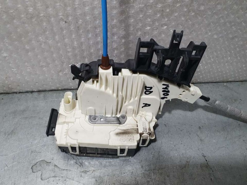 Recambio de cerradura puerta delantera derecha para mercedes-benz clase gla (w156) gla 200 (156.943) referencia OEM IAM A1667200