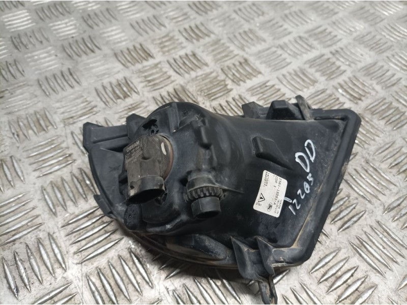 Recambio de faro antiniebla derecho para ford fiesta (cbk) trend referencia OEM IAM 2S6115201A 89202171 VALEO