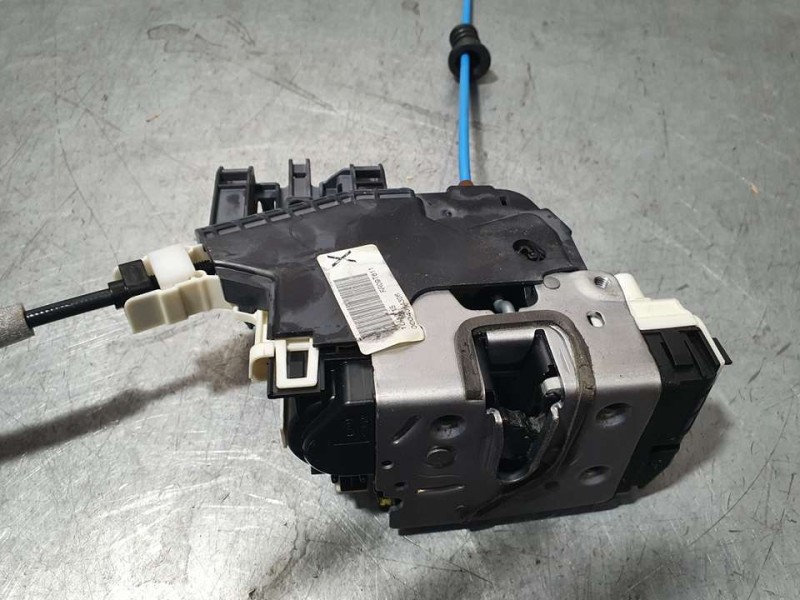 Recambio de cerradura puerta delantera derecha para mercedes-benz clase gla (w156) gla 200 (156.943) referencia OEM IAM A1667200