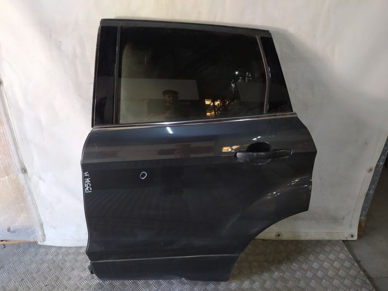 Recambio de puerta trasera izquierda para ford kuga (cbs) trend referencia OEM IAM 2413516  POCO TOCADA