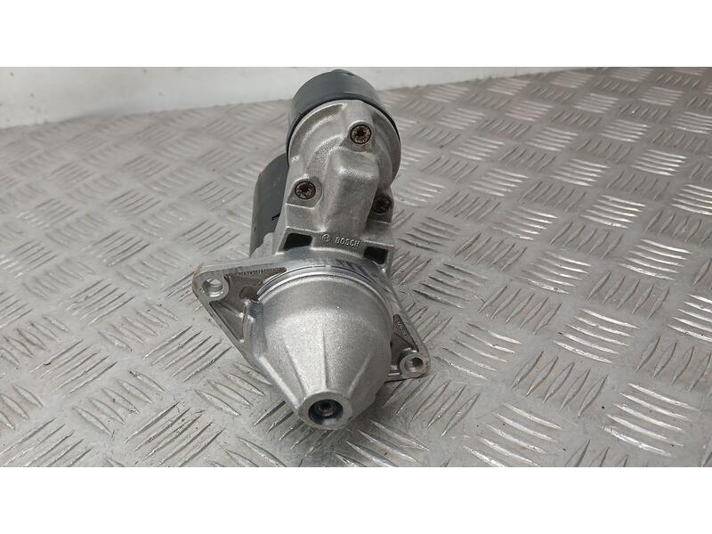 Recambio de motor arranque para opel corsa c essentia referencia OEM IAM 93184533 BOSCH 0001107401