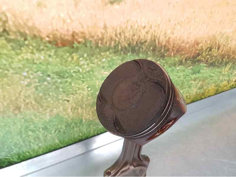 Recambio de biela para mercedes-benz clase c (w202) berlina 2.4 v6 18v cat referencia OEM IAM   C/ PISTON