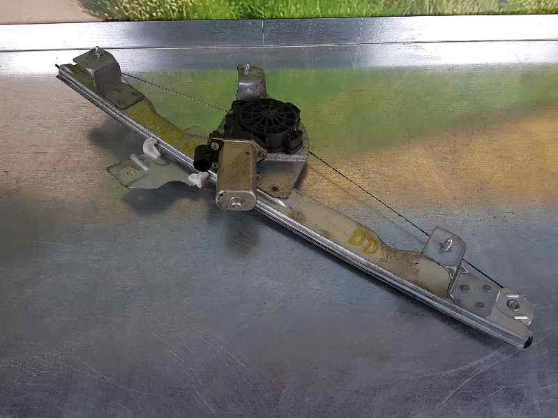 Recambio de elevalunas delantero derecho para dacia sandero básico referencia OEM IAM  2 PINS ELECTRICO