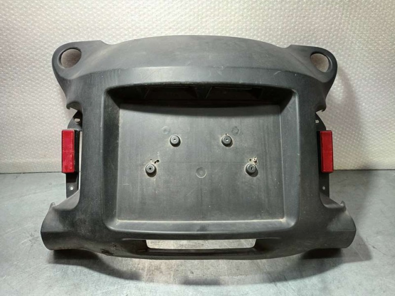 Recambio de paragolpes trasero para renault twizy black sport edition referencia OEM IAM 850226687R  