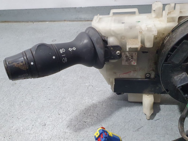 Recambio de mando luces y limpia para renault scenic iii dynamique referencia OEM IAM 255670019R  