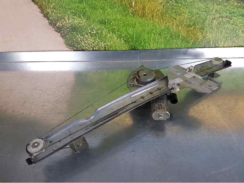 Recambio de elevalunas delantero derecho para dacia sandero básico referencia OEM IAM  2 PINS ELECTRICO