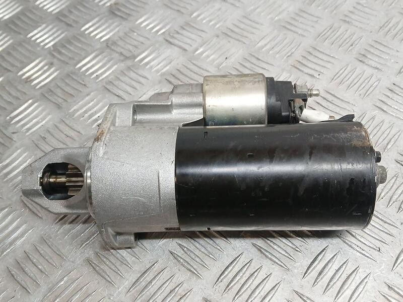 Recambio de motor arranque para jeep gr. cherokee (wh) laredo referencia OEM IAM 04801516AA BOSCH 0001115054