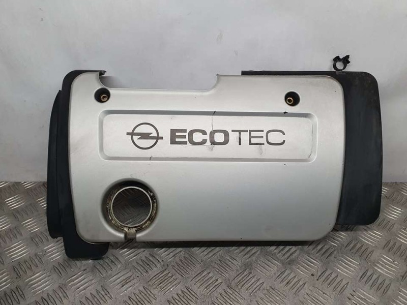 Recambio de tapa motor para opel astra g berlina comfort referencia OEM IAM 09157391 09181553 