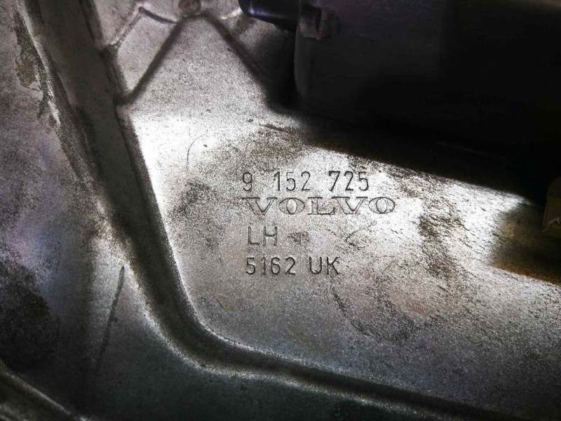 Recambio de elevalunas trasero izquierdo para volvo s70 berlina referencia OEM IAM 9152725  