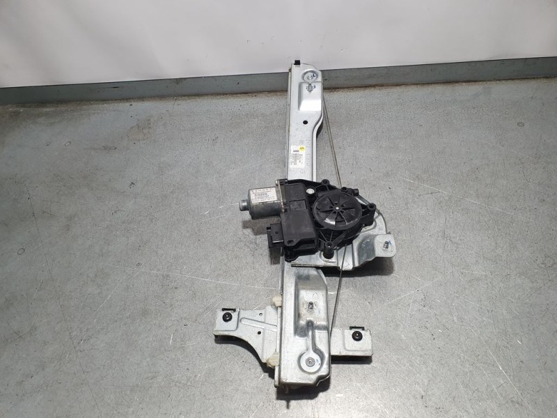 Recambio de elevalunas delantero izquierdo para peugeot 208 active referencia OEM IAM 9673153080  LAMES ELECTRICO 6 PINS