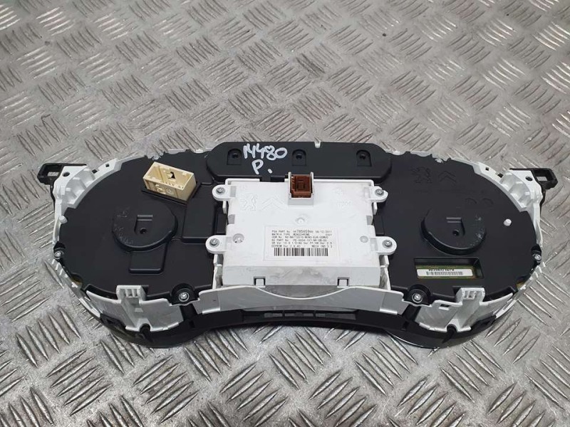 Recambio de cuadro instrumentos para peugeot 508 active referencia OEM IAM 9678565980 503003070212 