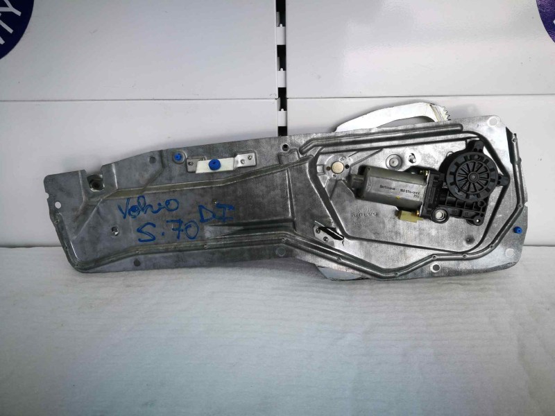 Recambio de elevalunas delantero izquierdo para volvo s70 berlina referencia OEM IAM 9152723  