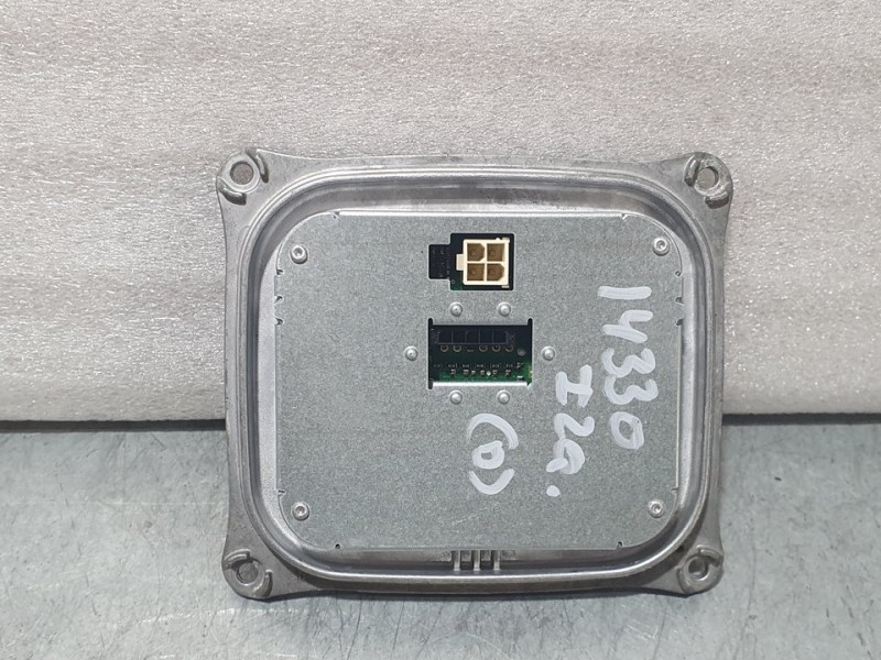 Recambio de centralita faro para audi a4 ber. (b8) e referencia OEM IAM 8K0907472 130732921800 IZQUIERDO