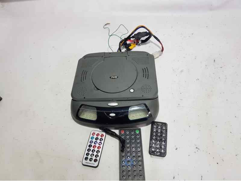 Recambio de sistema dvd para peugeot 807 sv referencia OEM IAM B82708744  VEGA AGRIETADO