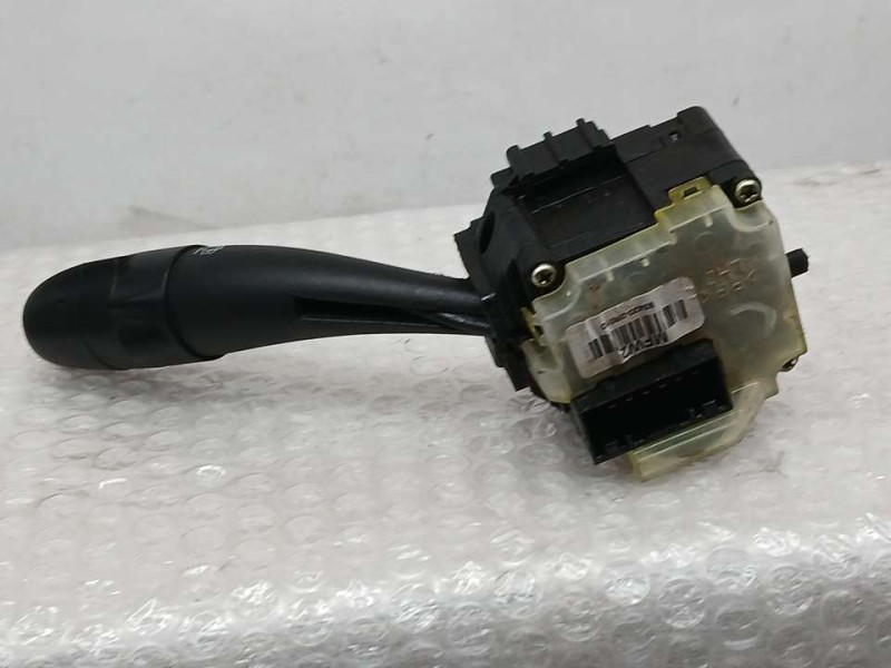 Recambio de mando limpia para hyundai i30 comfort referencia OEM IAM 934202D010  