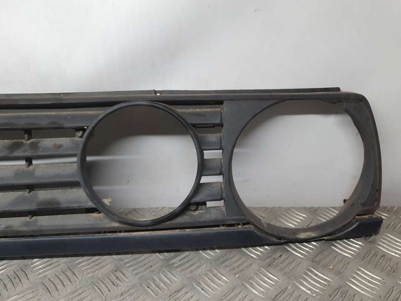 Recambio de rejilla delantera para volkswagen golf ii (191/193) 1.6 referencia OEM IAM   
