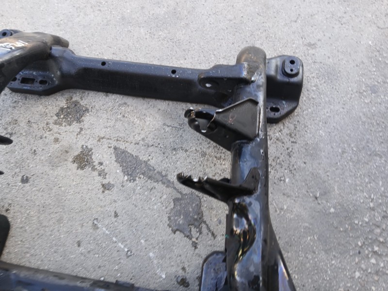 Recambio de puente delantero para jeep gr. cherokee (wh) laredo referencia OEM IAM 52089493AH  