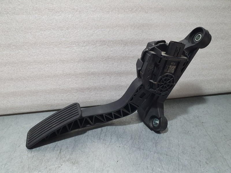 Recambio de potenciometro pedal para hyundai ioniq style elektro referencia OEM IAM 32700G2120  