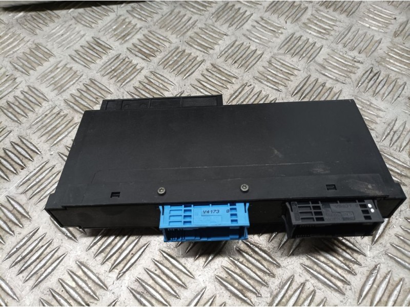 Recambio de modulo electronico para bmw serie 1 berlina (e81/e87) 118d referencia OEM IAM 532398021 3713952544 