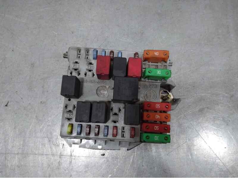 Recambio de caja reles / fusibles para alfa romeo 147 (190) impresion referencia OEM IAM 51742419  