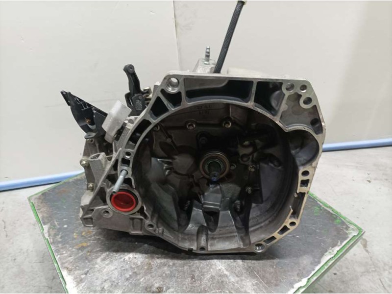 Recambio de caja cambios para dacia sandero stepway referencia OEM IAM JH3336 S281670 5VELOCIDADES