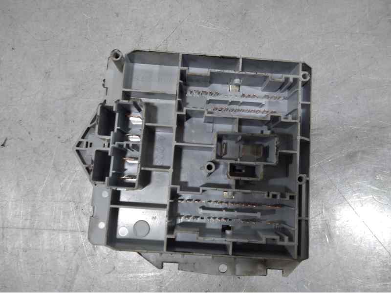 Recambio de caja reles / fusibles para alfa romeo 147 (190) impresion referencia OEM IAM 51742419  