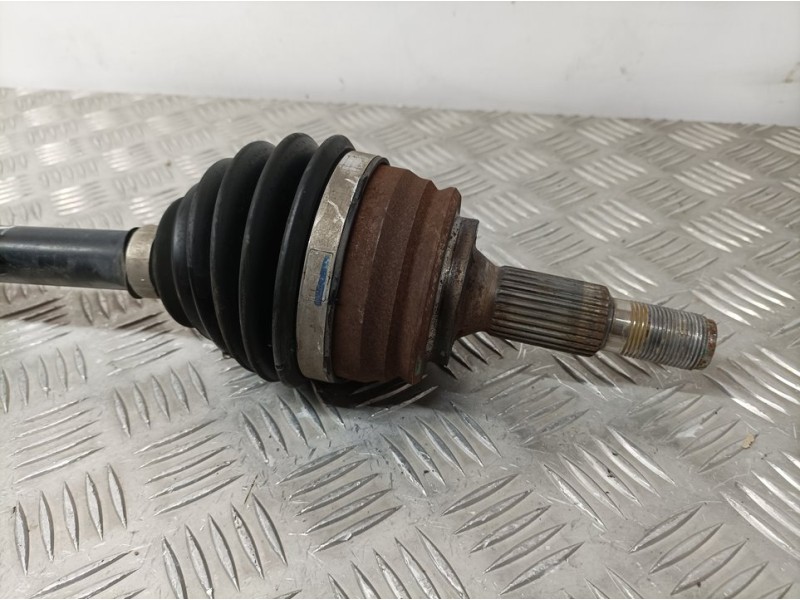 Recambio de transmision delantera derecha para peugeot 5008 active referencia OEM IAM 9811170780  