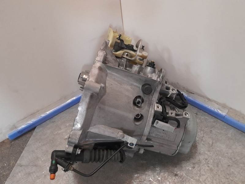 Recambio de caja cambios para citroën c3 shine referencia OEM IAM 20ET69 3574837 5VELOCIDADES