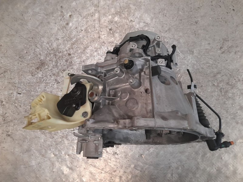 Recambio de caja cambios para citroën c3 shine referencia OEM IAM 20ET69 3574837 5VELOCIDADES