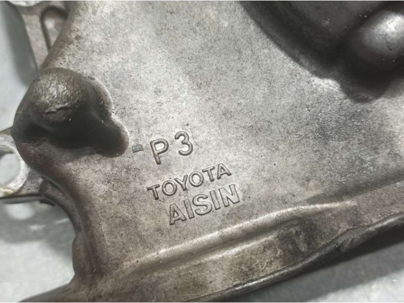 Recambio de tapa distribucion para toyota avensis (t27) 2.0 d-4d cat referencia OEM IAM   AISIN