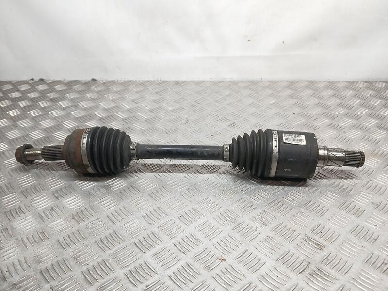 Recambio de transmision delantera izquierda para jeep gr. cherokee (wh) laredo referencia OEM IAM P52104701AB  