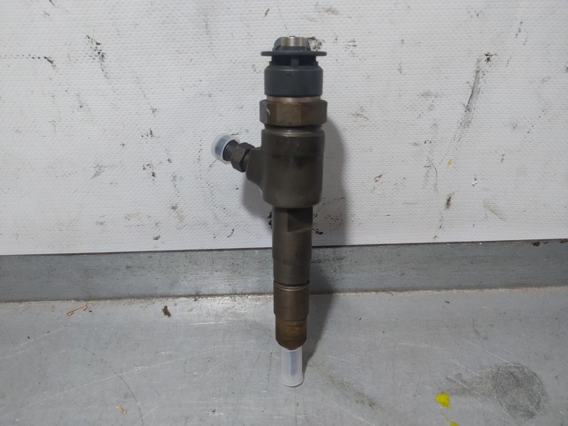 Recambio de inyector para peugeot 208 1.6 blue-hdi fap referencia OEM IAM  0445110566 BOSCH
