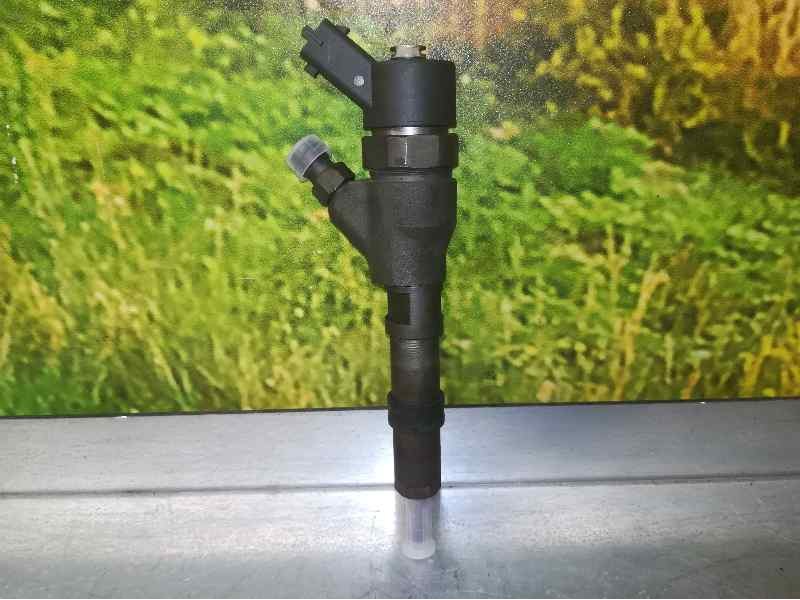 Recambio de inyector para peugeot 206 berlina xs referencia OEM IAM 0445110008 9635196580 BOSCH