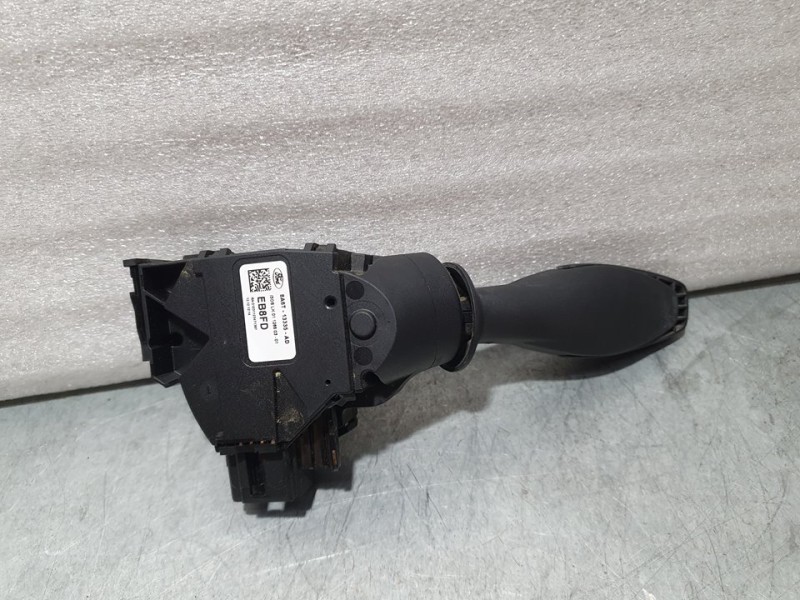 Recambio de mando intermitentes para ford fiesta (ccn) trend referencia OEM IAM 8A6T13335AD  