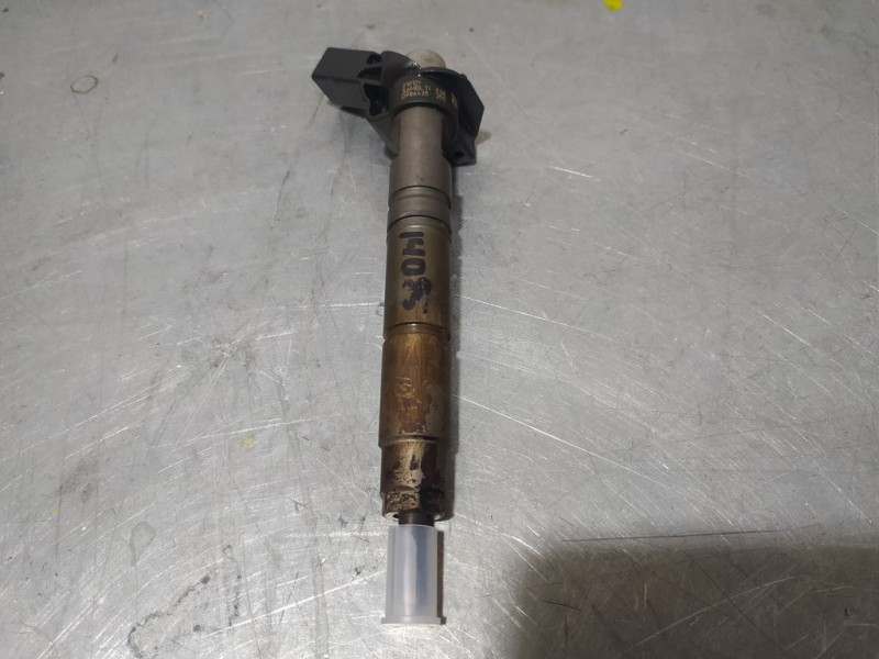 Recambio de inyector para mercedes-benz clase clk (w209) coupe 320 cdi special edition (209.320) referencia OEM IAM 986435355 BO