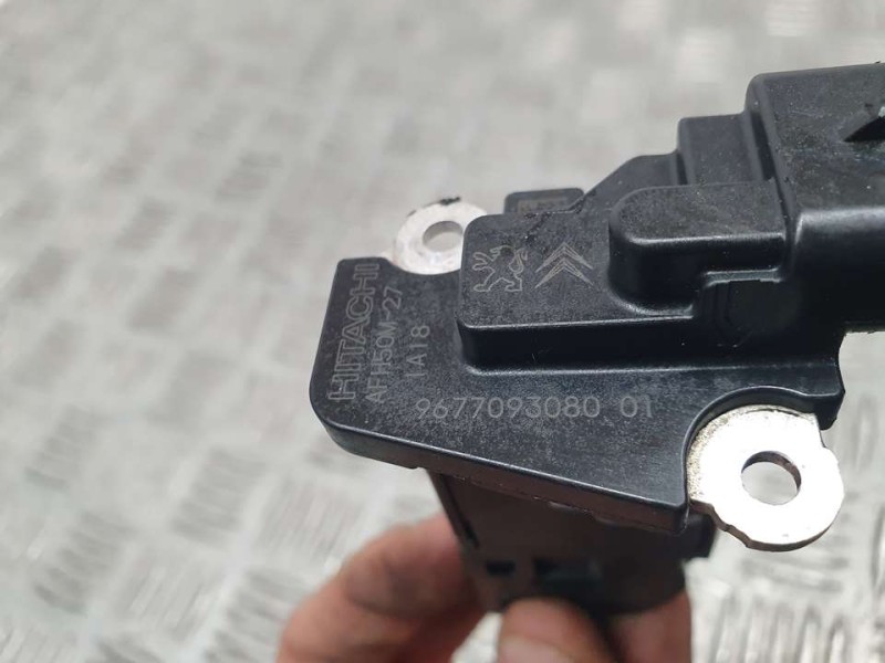 Recambio de caudalimetro para peugeot boxer furgón 330 l1h1 premium bluehdi 120 start&stop referencia OEM IAM 9677093080 AFH50M2