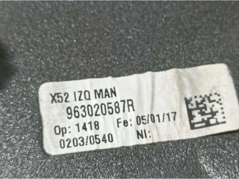 Recambio de retrovisor izquierdo para dacia sandero stepway referencia OEM IAM 963020587R  C/ MANDO