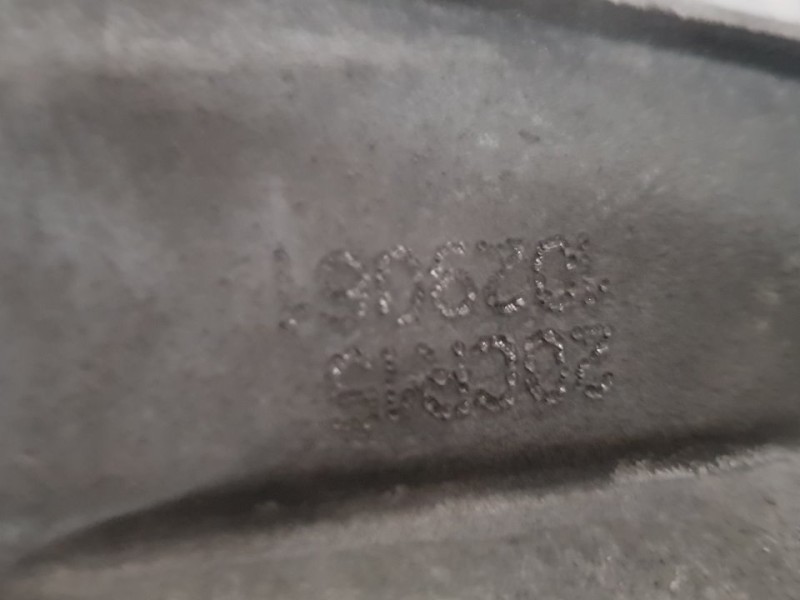 Recambio de caja cambios para peugeot 208 style referencia OEM IAM 20CR15 1029061 5VELOCIDADES