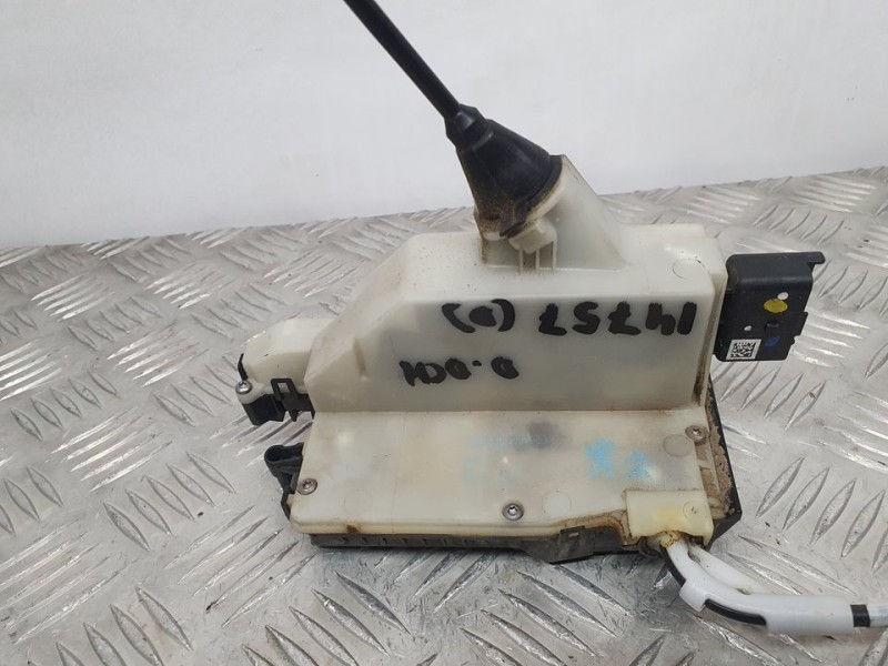 Recambio de cerradura puerta delantera derecha para peugeot 208 style referencia OEM IAM 9688079980  5 PINES