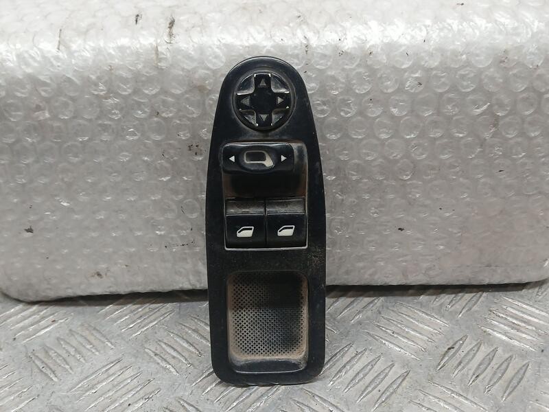 Recambio de mando elevalunas delantero izquierdo para fiat scudo acristalado referencia OEM IAM 1401228277 C/ MANDO RETROVISOR 