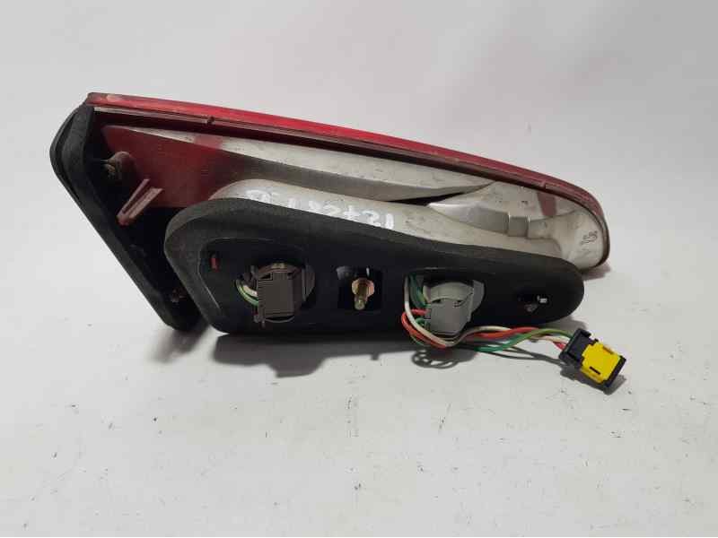 Recambio de piloto trasero derecho para peugeot 607 (s1) básico referencia OEM IAM   INTERIOR