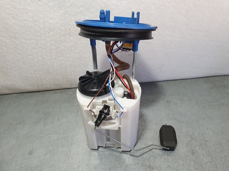 Recambio de aforador para volkswagen polo advance referencia OEM IAM 2Q0919051F  