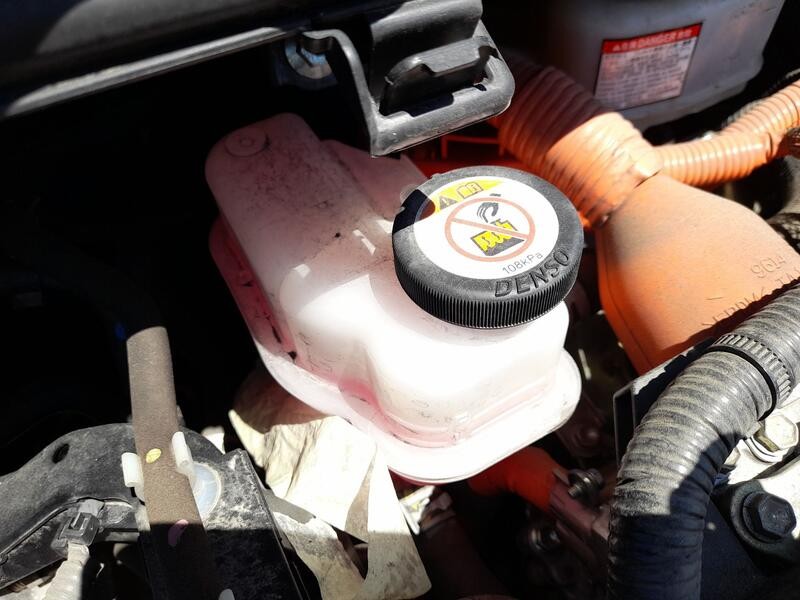 Recambio de deposito expansion para toyota yaris (_p13_) 1.5 hybrid (nhp130_) referencia OEM IAM G92A052011  