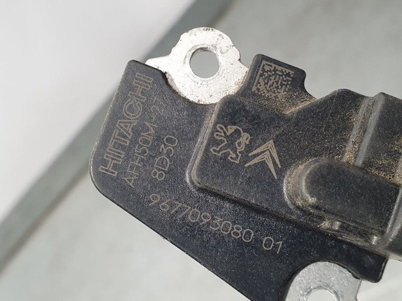 Recambio de caudalimetro para peugeot partner kasten confort l1 referencia OEM IAM 9677093080 AFH50M27 HITACHI