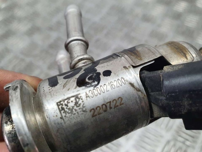 Recambio de inyector adblue para peugeot partner kasten furgon referencia OEM IAM 9842811780 N220407118 