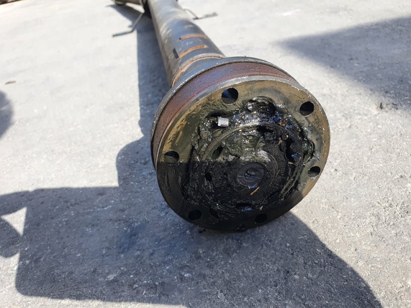 Recambio de transmision central para audi a6 avant (4f5) 3.0 tdi quattro referencia OEM IAM 4F0521101B  