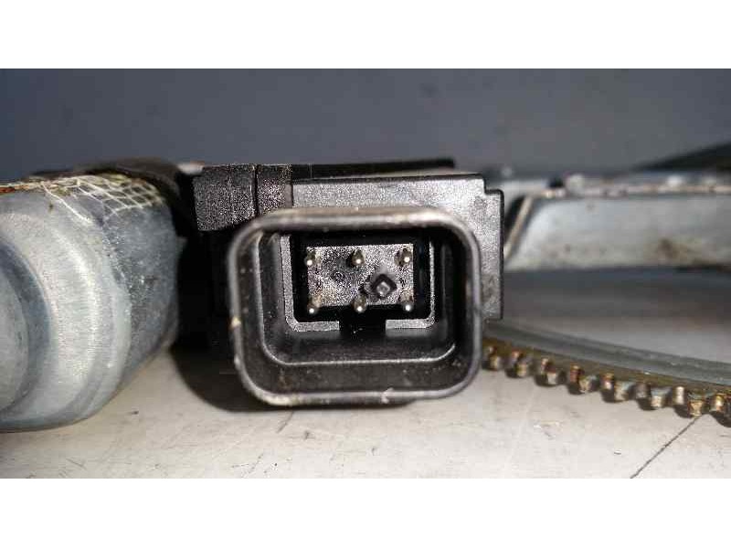 Recambio de elevalunas delantero derecho para opel corsa c cosmo referencia OEM IAM  6 PINS ELECTRICO