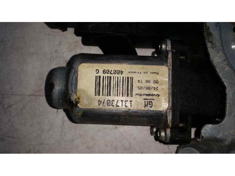 Recambio de elevalunas delantero derecho para opel corsa c cosmo referencia OEM IAM  6 PINS ELECTRICO