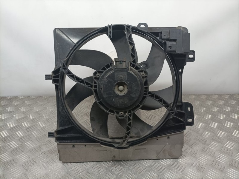 Recambio de electroventilador para peugeot 208 style referencia OEM IAM 9675280980 M159983B VALEO